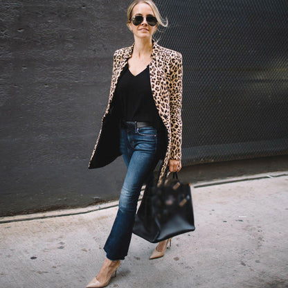 Ladies Blazer with leopard print 