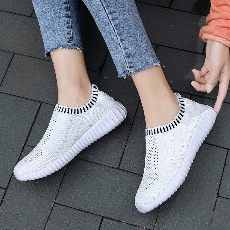 Casual Mesh Athletic Shoes 